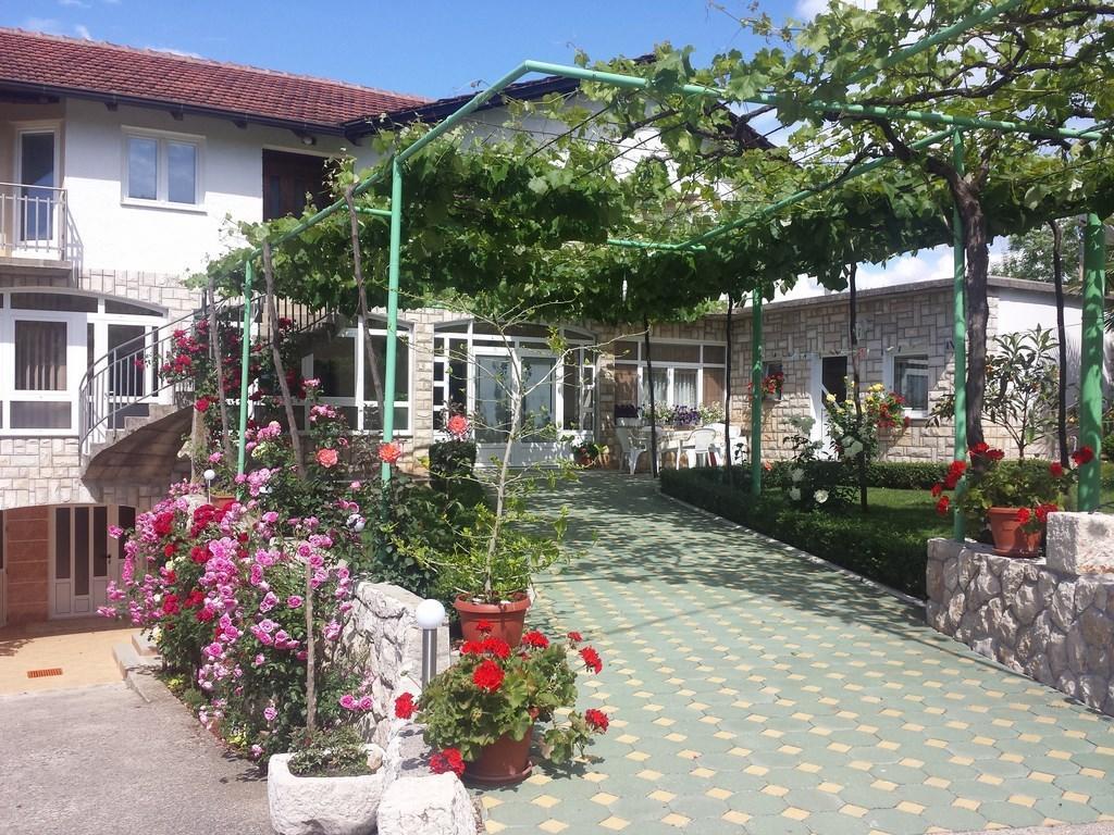 Hotel Pansion Pero Elez Međugorje Exteriér fotografie